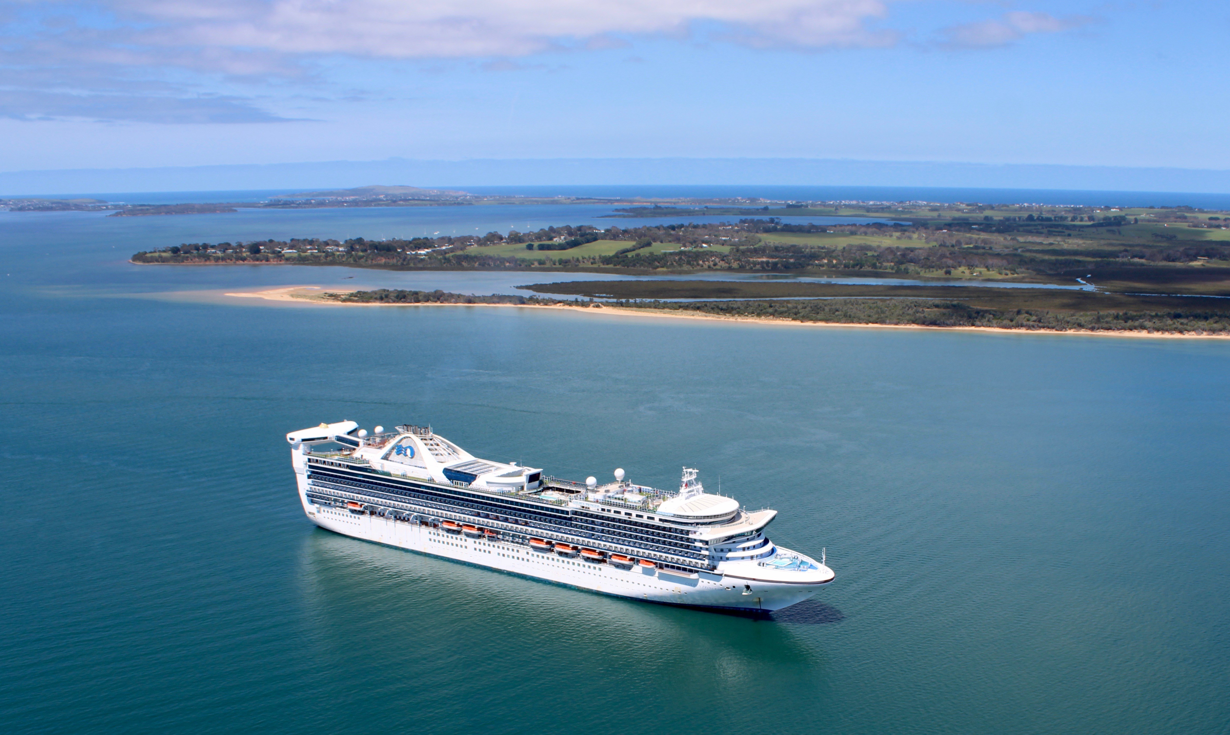 Golden princess oct 19 side view back to rhyll