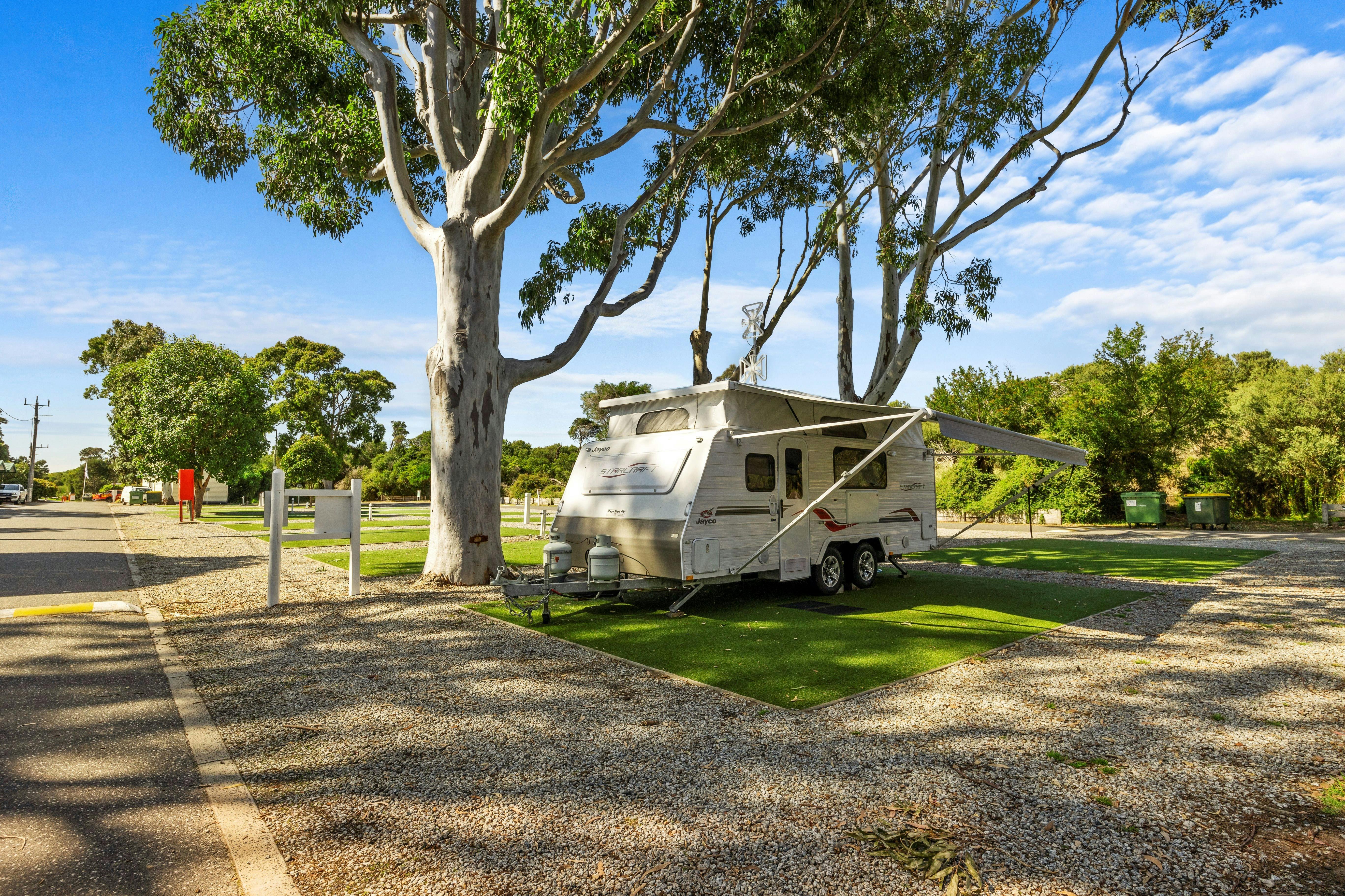 01F557669C84Bdd1Cb6Eea26362F56A7