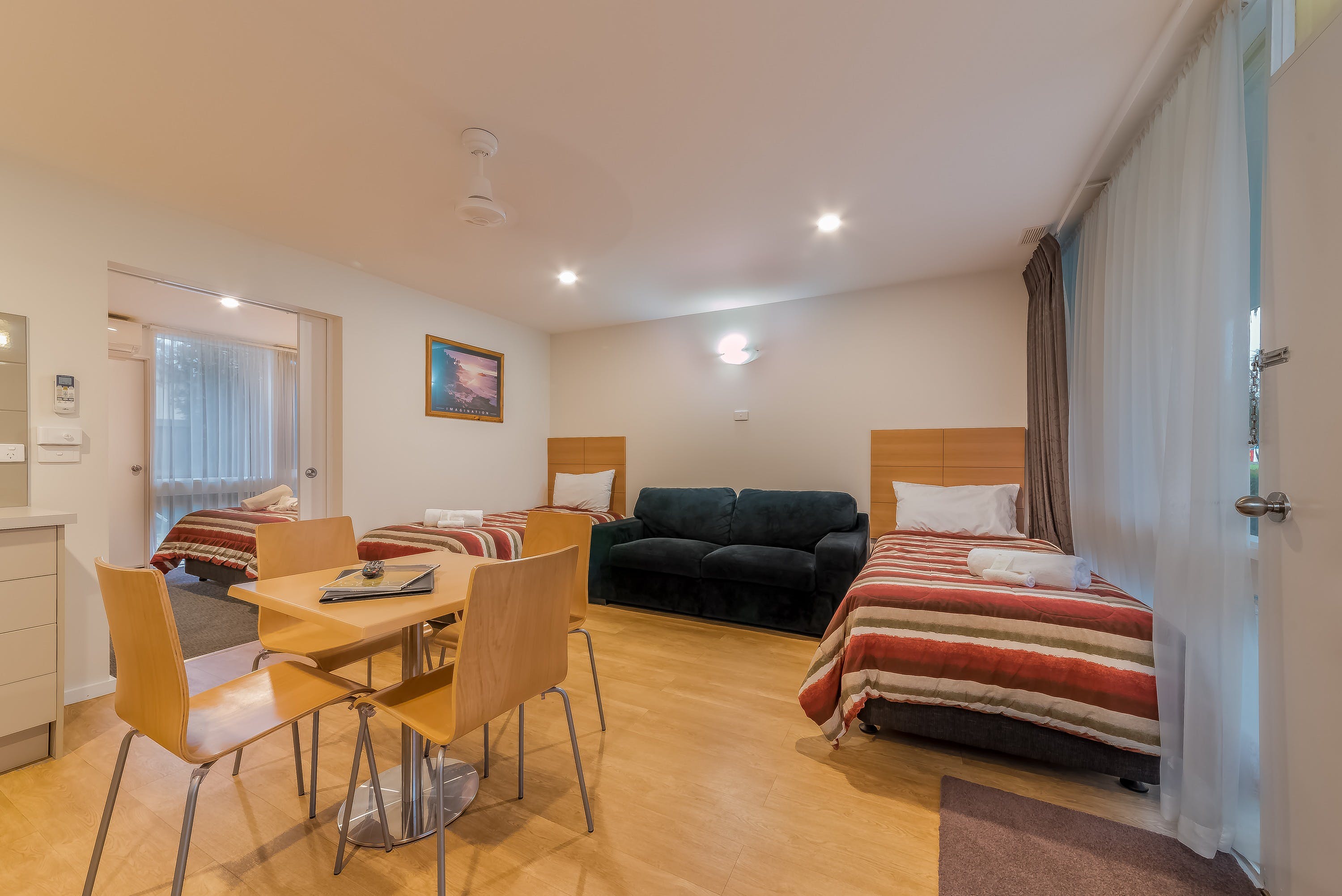 16Aff9Cd006Ef2637B8E6D52Fb47A1E4