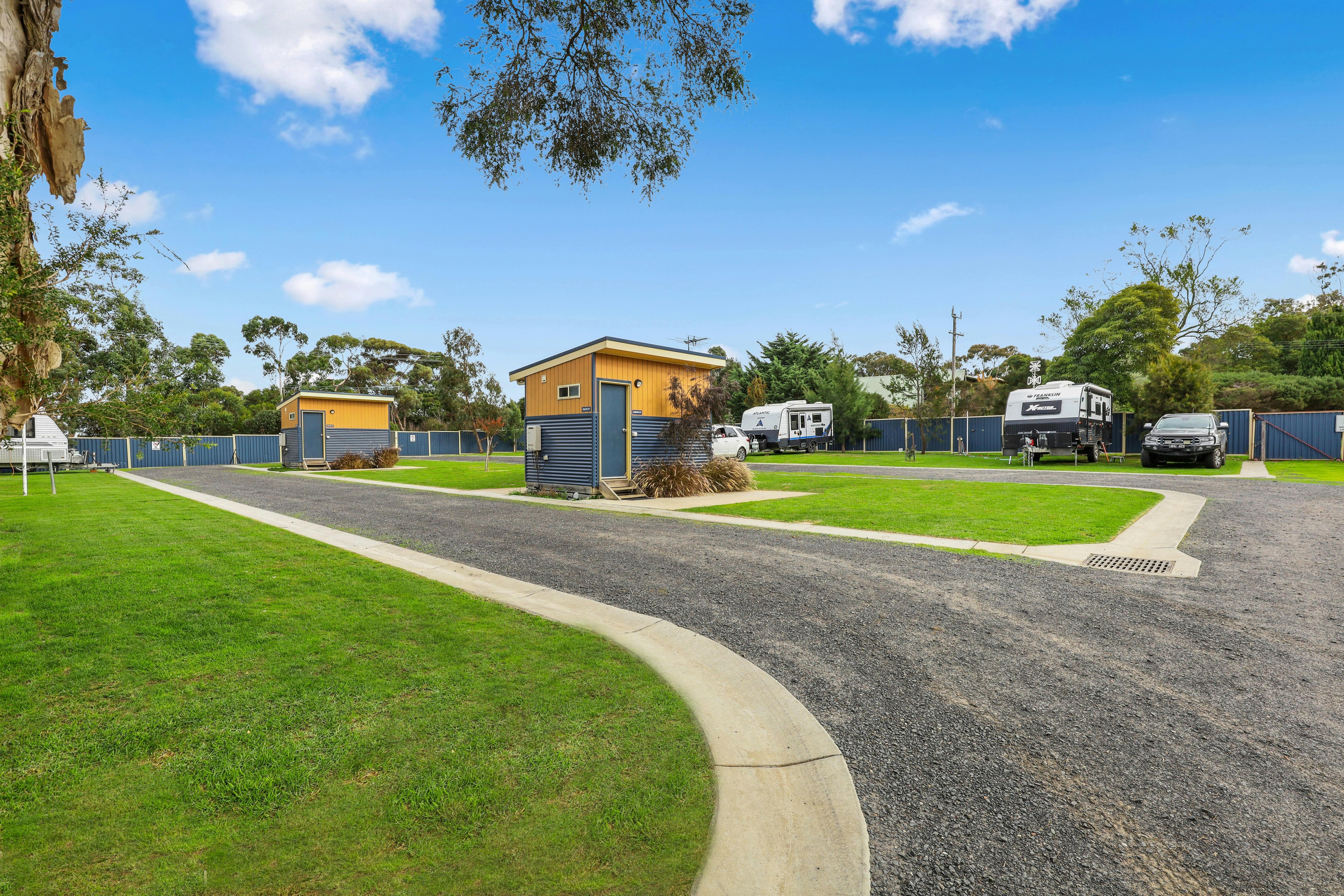 2B1Fd6E6264C8Aa75Fbe991Feb1E4089