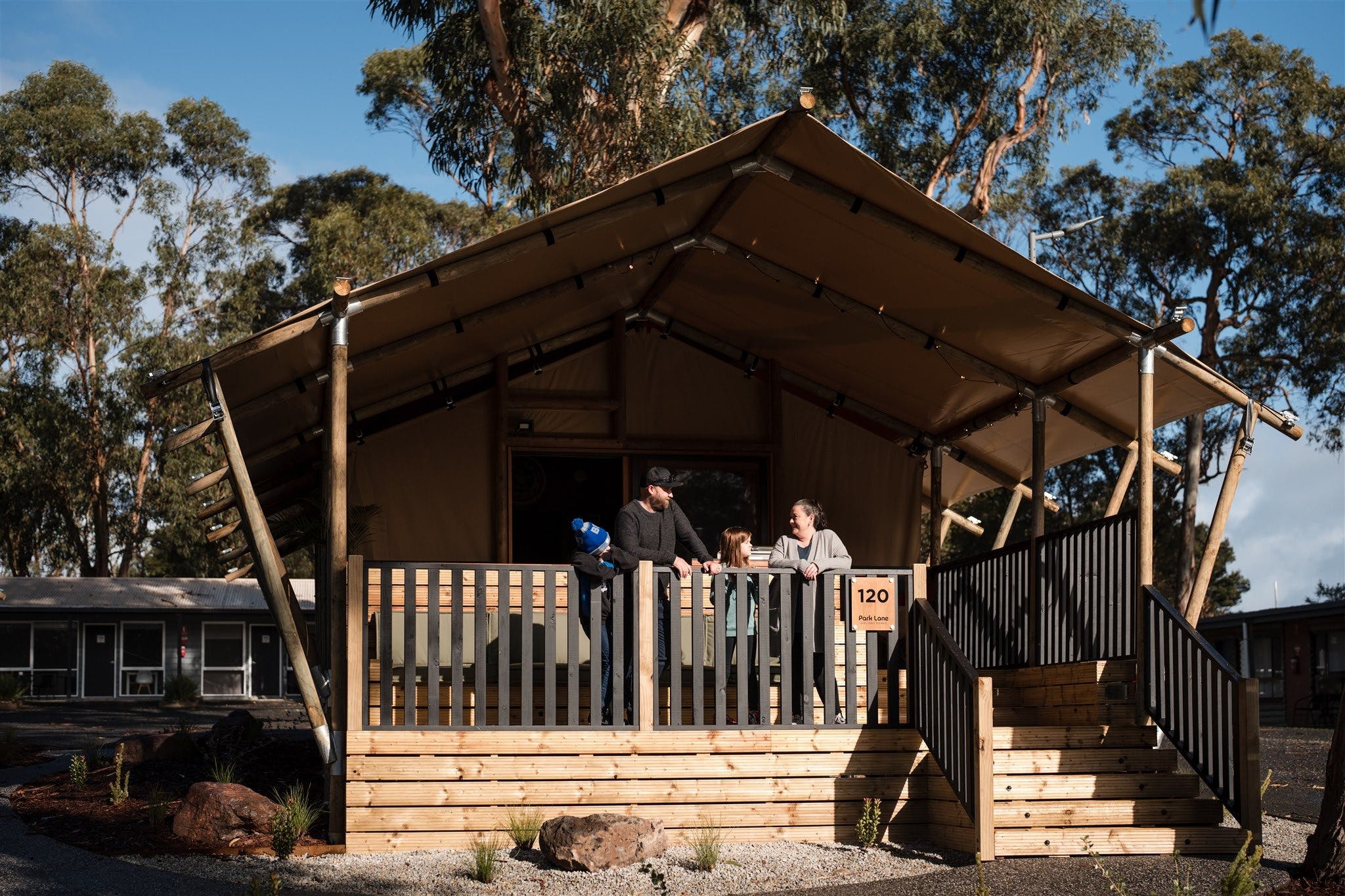 3643A2A312527B0C04E14B5A89Bd198B