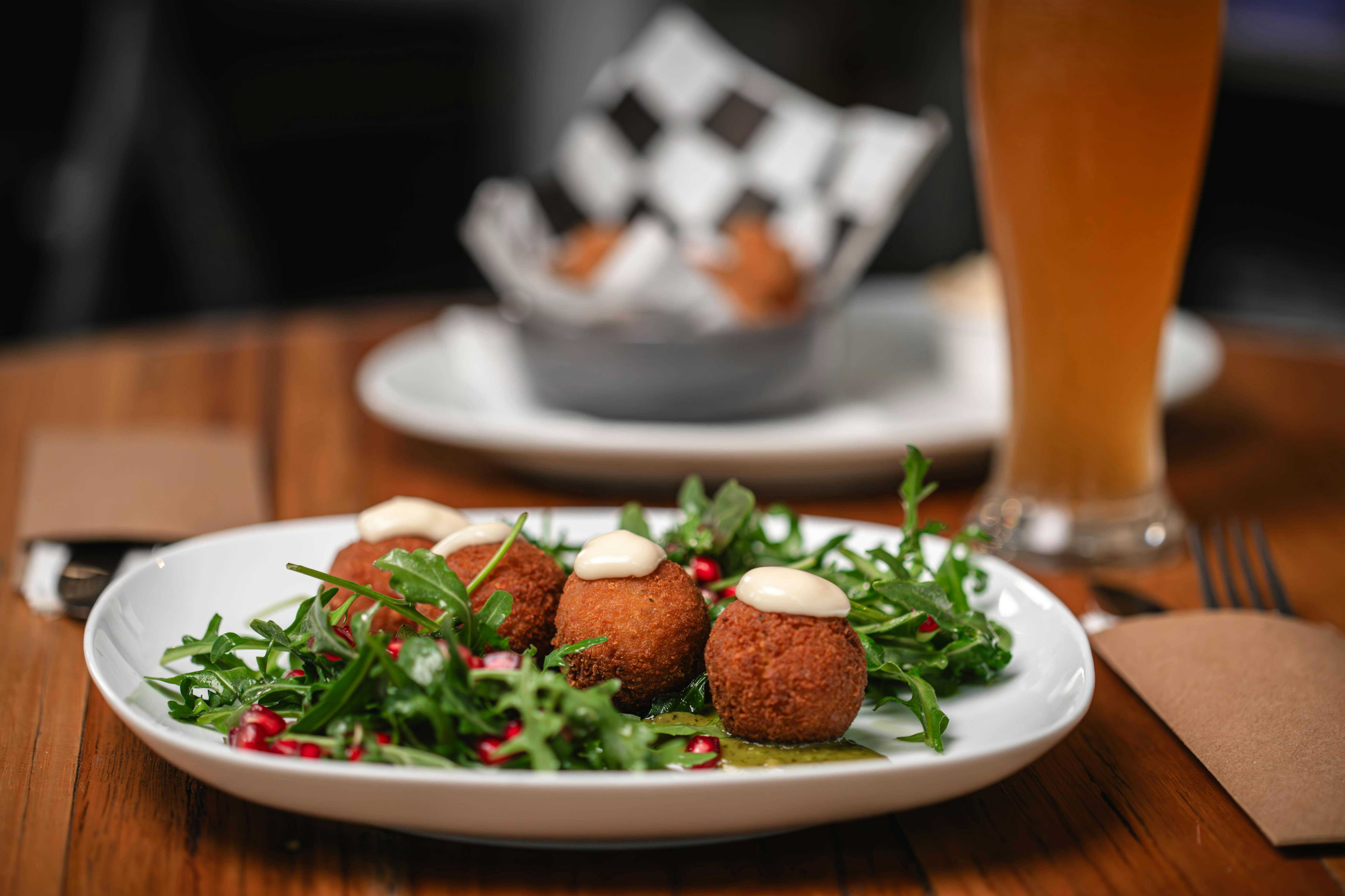 3F50A8C3A89Def1B04Da24D096E1B4Fa