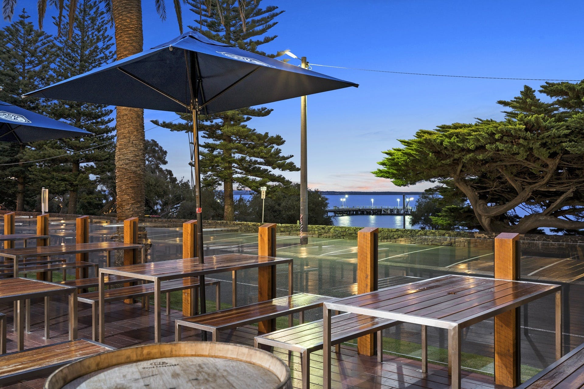 63907F55B13E297D85F49B7A3E548395