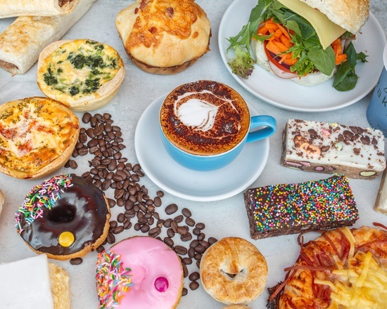 Beachside Bakehouse Cover 1 550x440