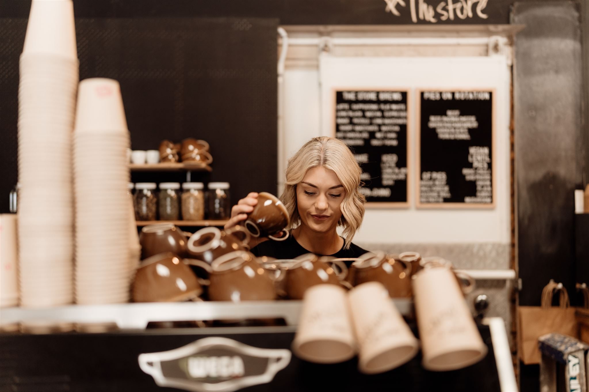 CLAIREDAVIE THESTORE 32 websize