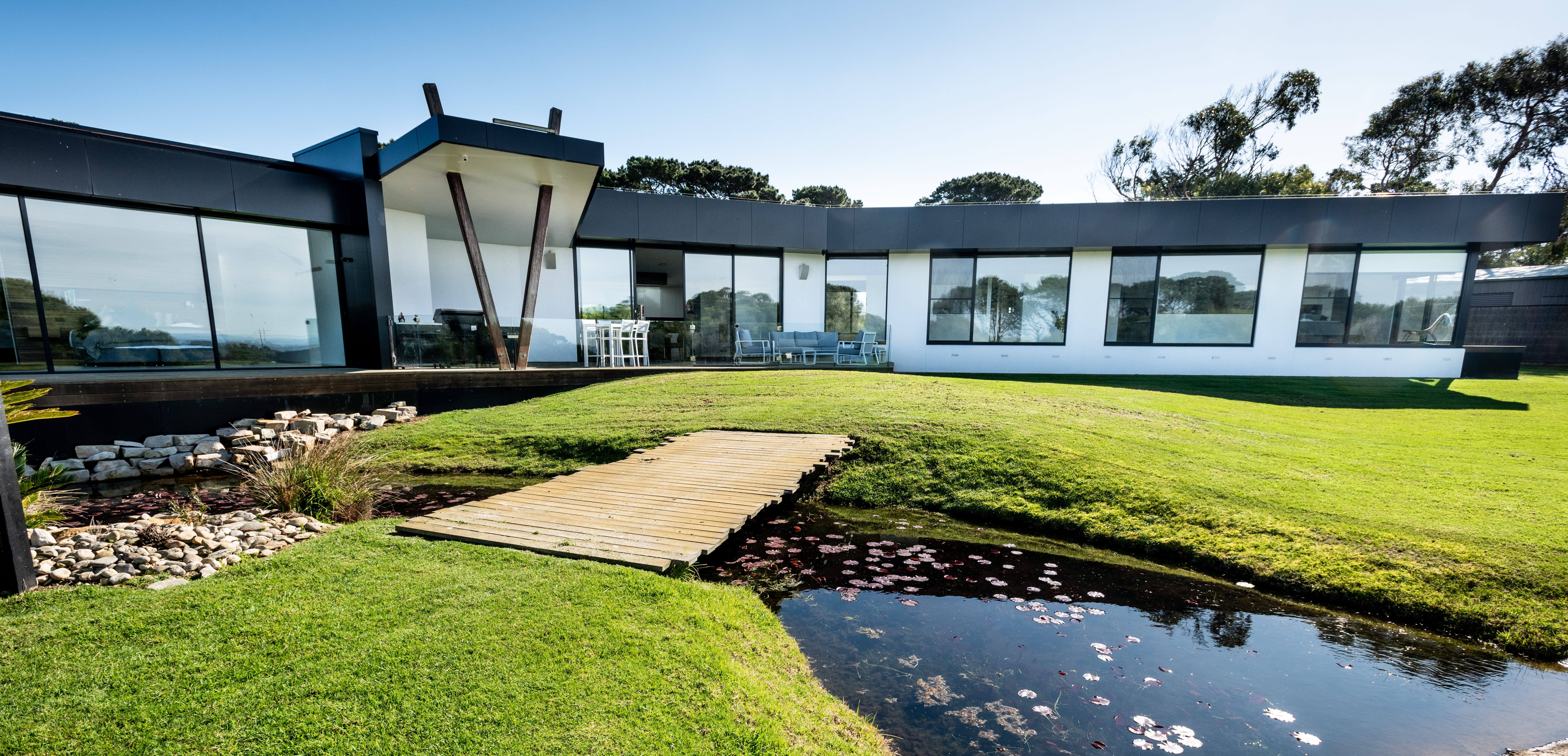 Lakehouse Estate Pic 50