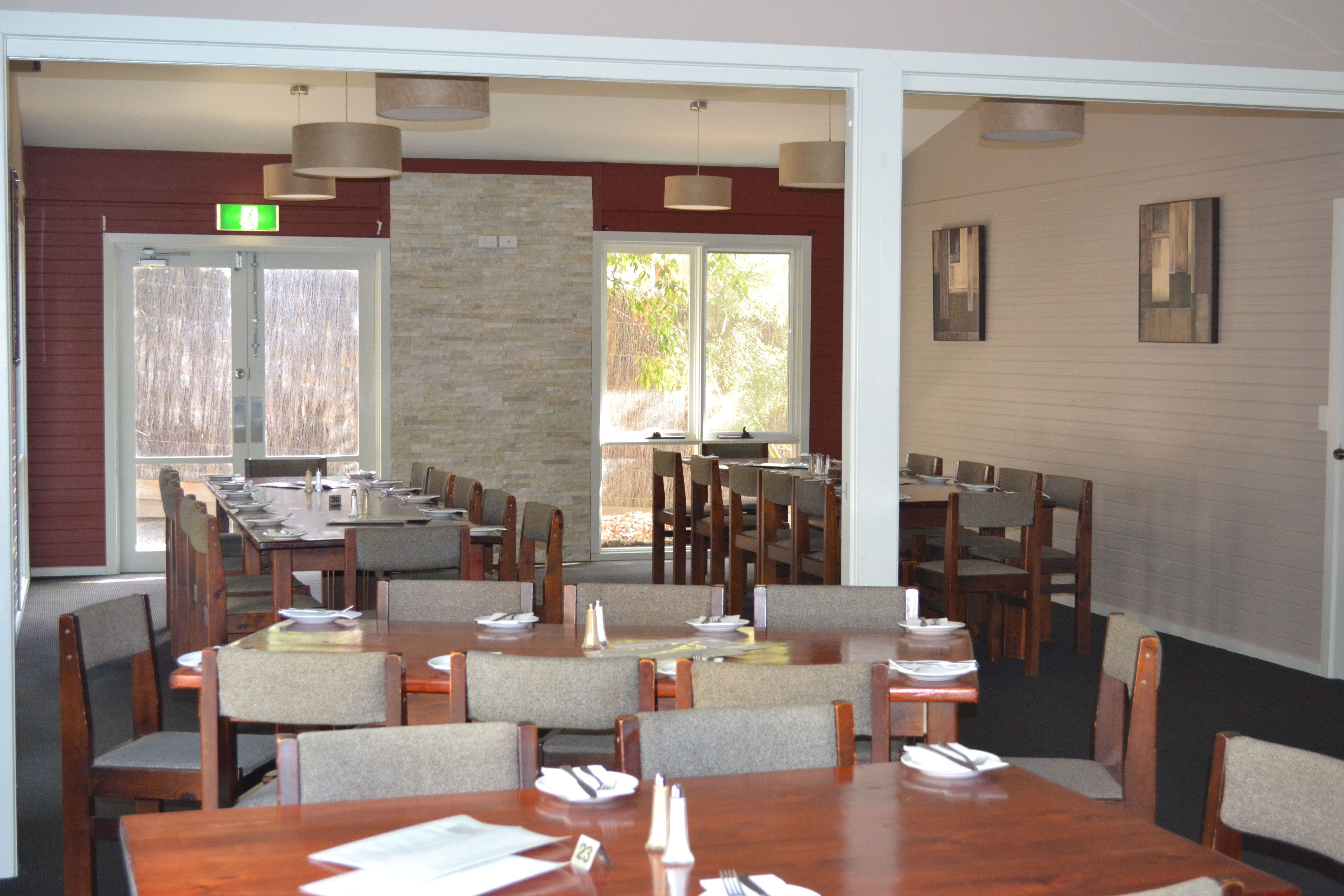 Original__9593133_Dl80_Function_Room_5_Aptawzd