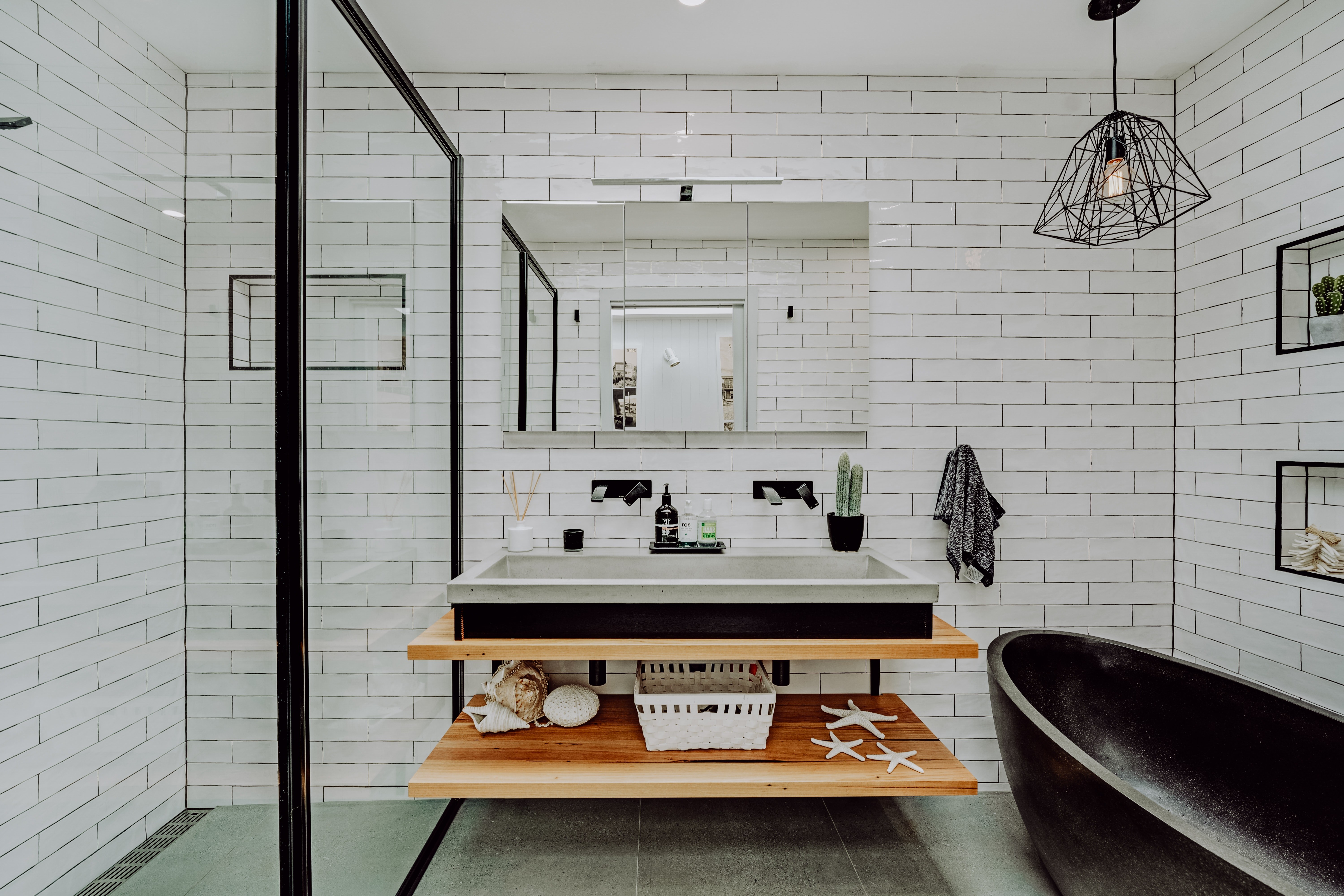 Waikik Beach Front Smiths 5 New