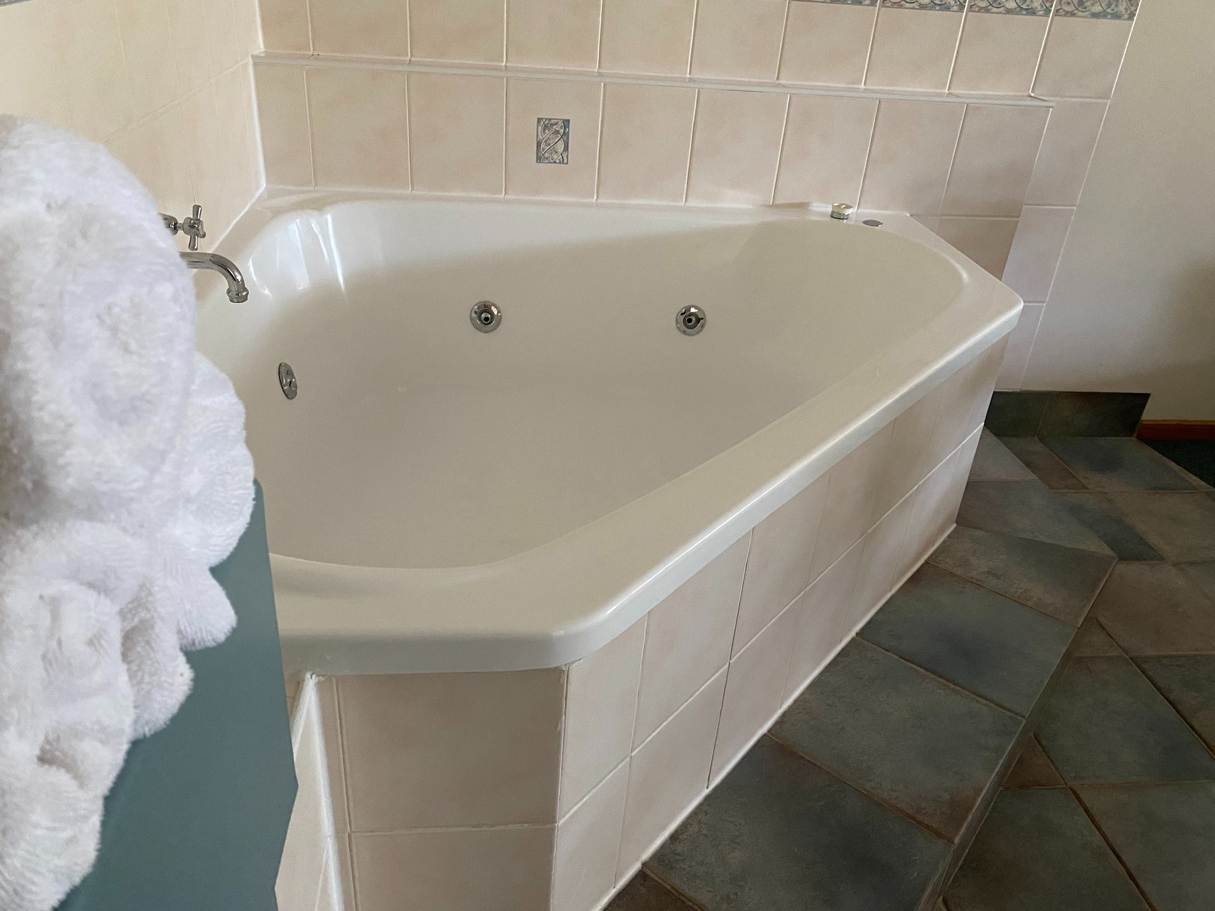 B013475D77Efe778Cfdf40D75E4D5F36