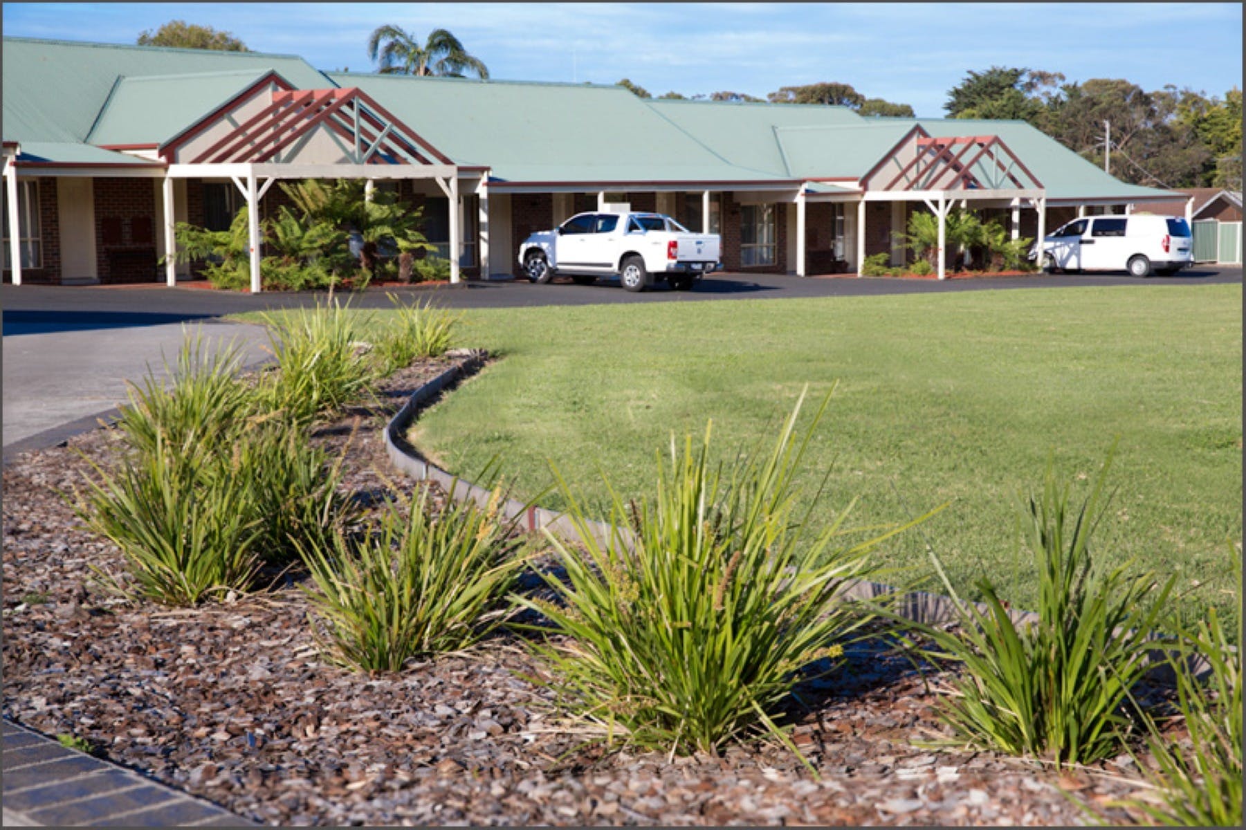 B33Eb945Ba6Cac57C793E308E3C1D8Bf