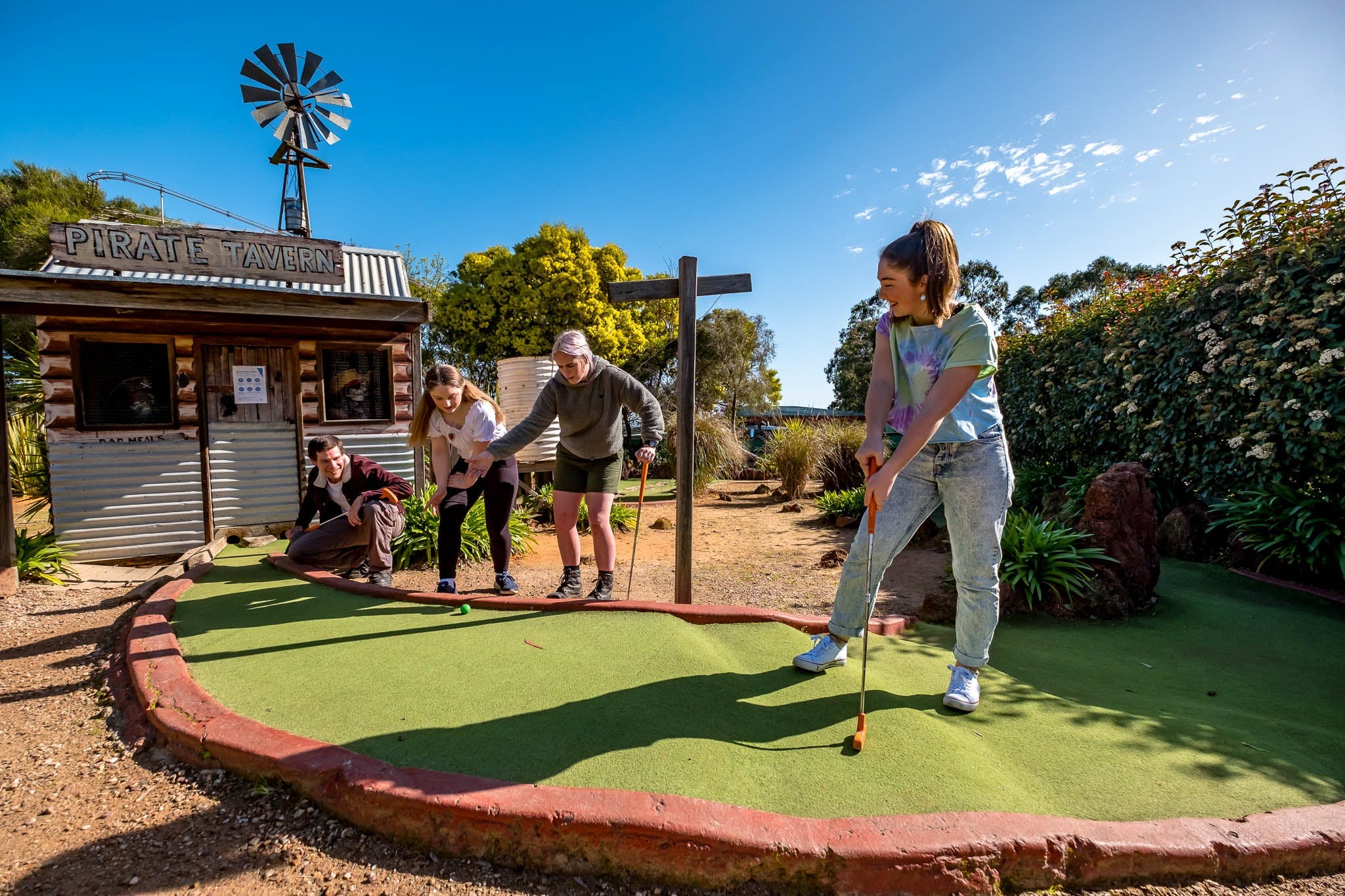 B976588C576487152D7219B76Adef953