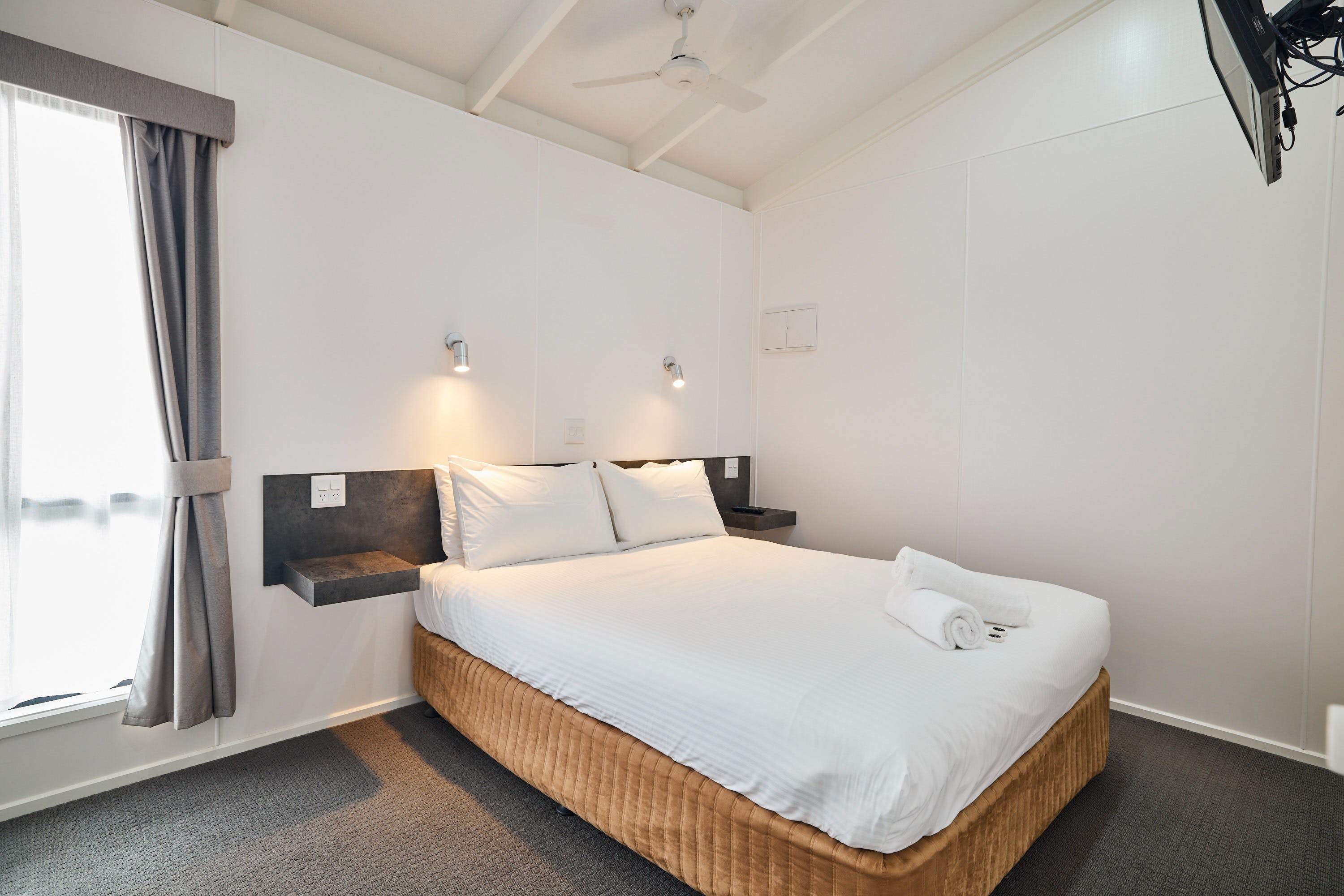 Db45B9228Fd8A687A5772Af2Bf13D591